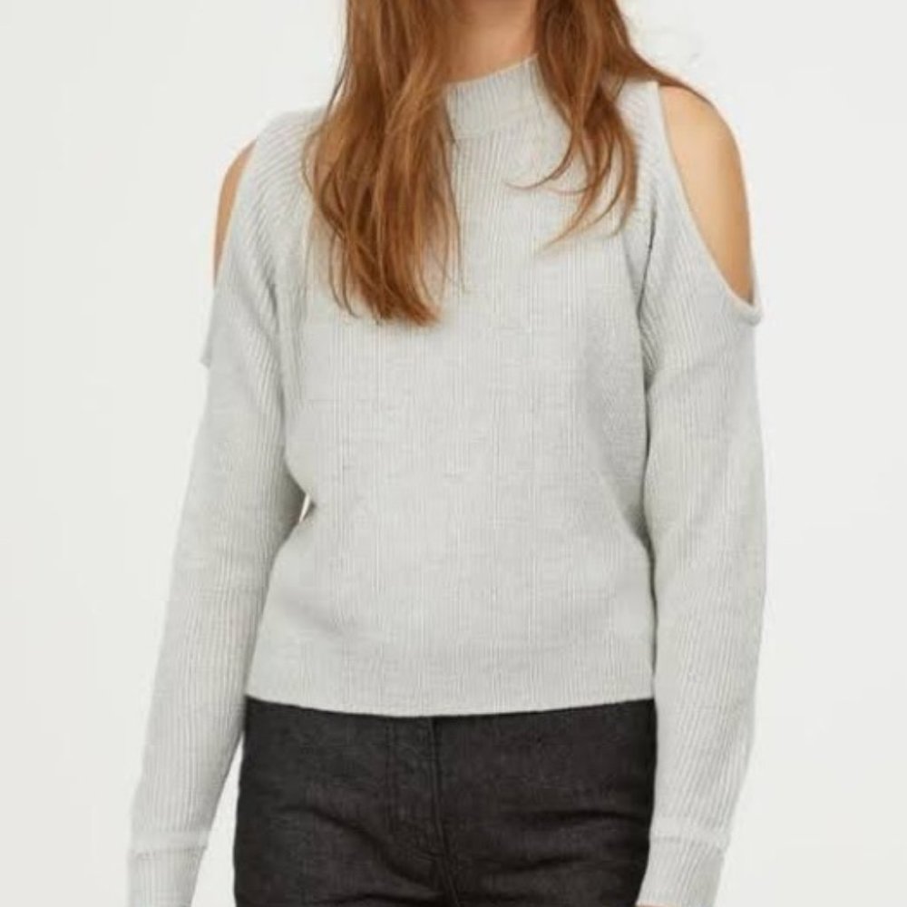 Open-shoulder Sweater